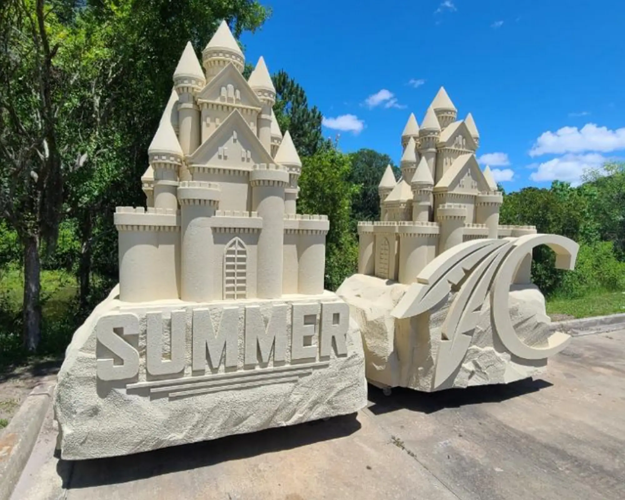 Custom Architectural Foam Elements – Design Process, Manufacturing, Materials, and Applications